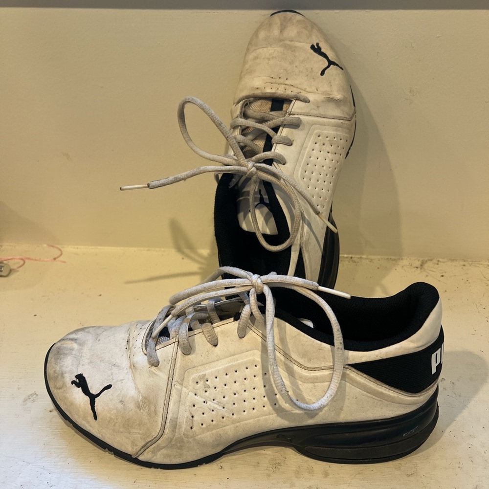 Puma Men's White and Black Sneakers
